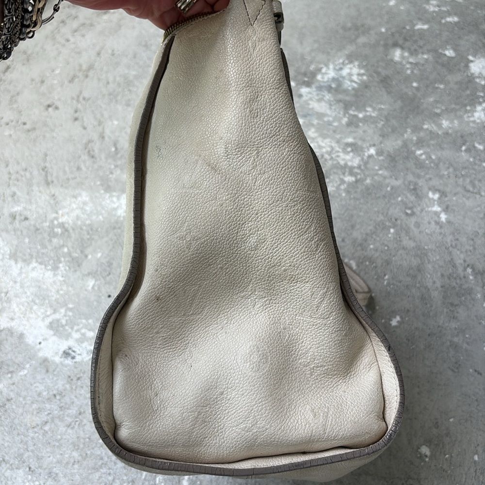 Louis Vuitton leather tote - Picture 5 of 13